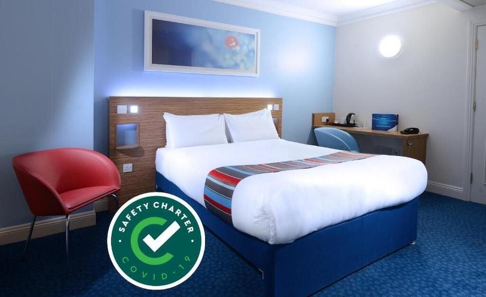Travelodge Limerick Bagian luar foto