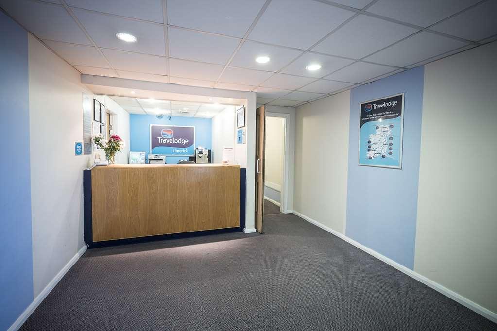 Travelodge Limerick Interior foto