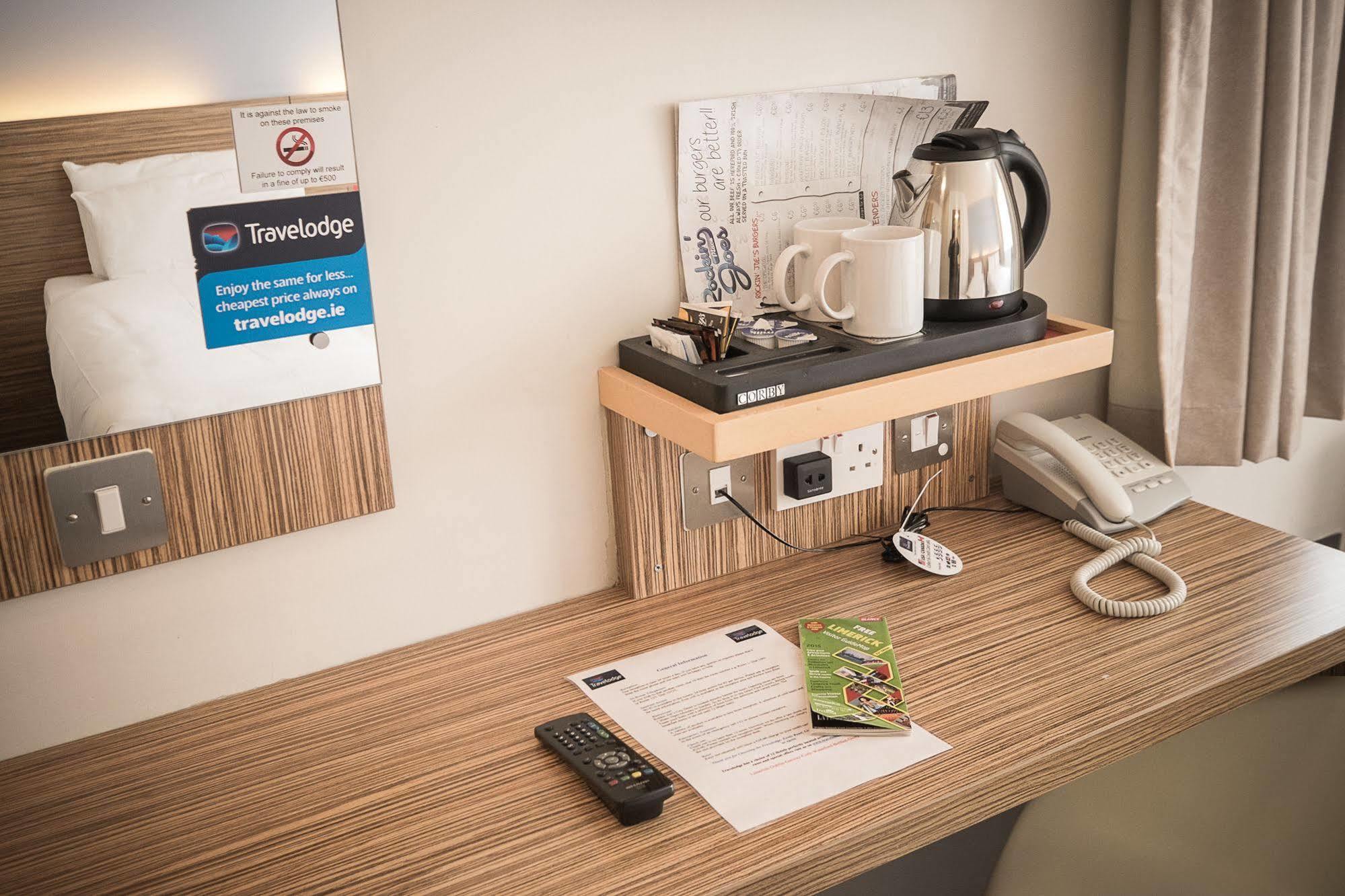 Travelodge Limerick Bagian luar foto